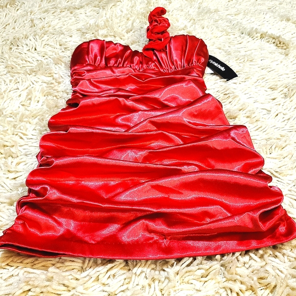 *NEW* My Michelle Juniors' One Strap Dress - Picture 2 of 12